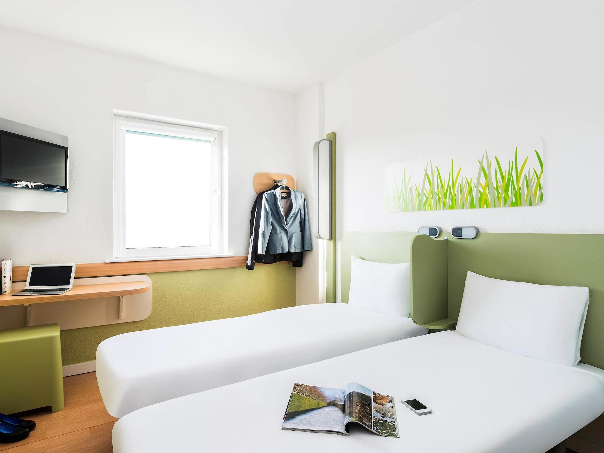 Ibis Budget Leeds Centre Crown Point Road Εξωτερικό φωτογραφία