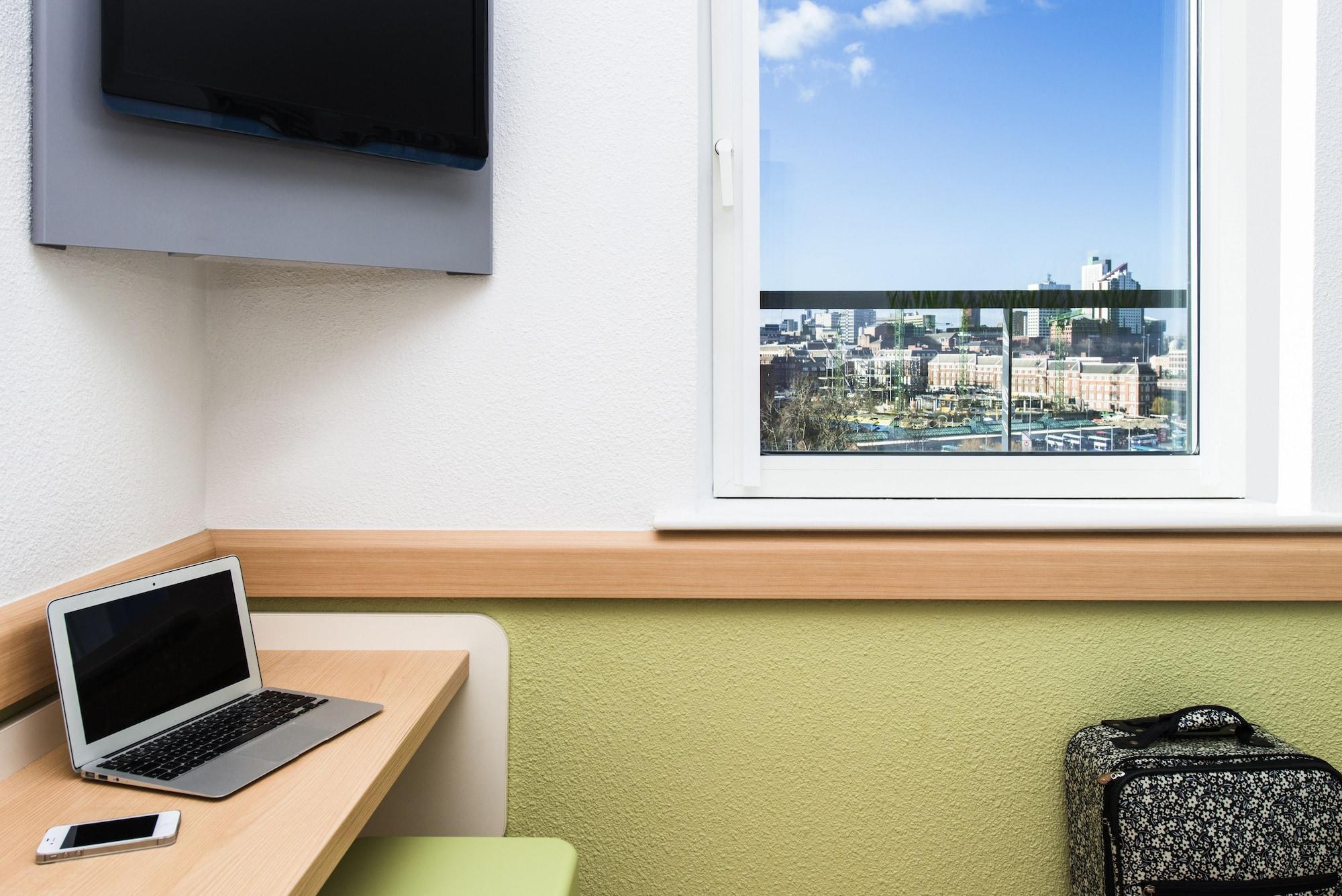Ibis Budget Leeds Centre Crown Point Road Εξωτερικό φωτογραφία