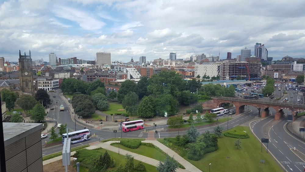Ibis Budget Leeds Centre Crown Point Road Εξωτερικό φωτογραφία