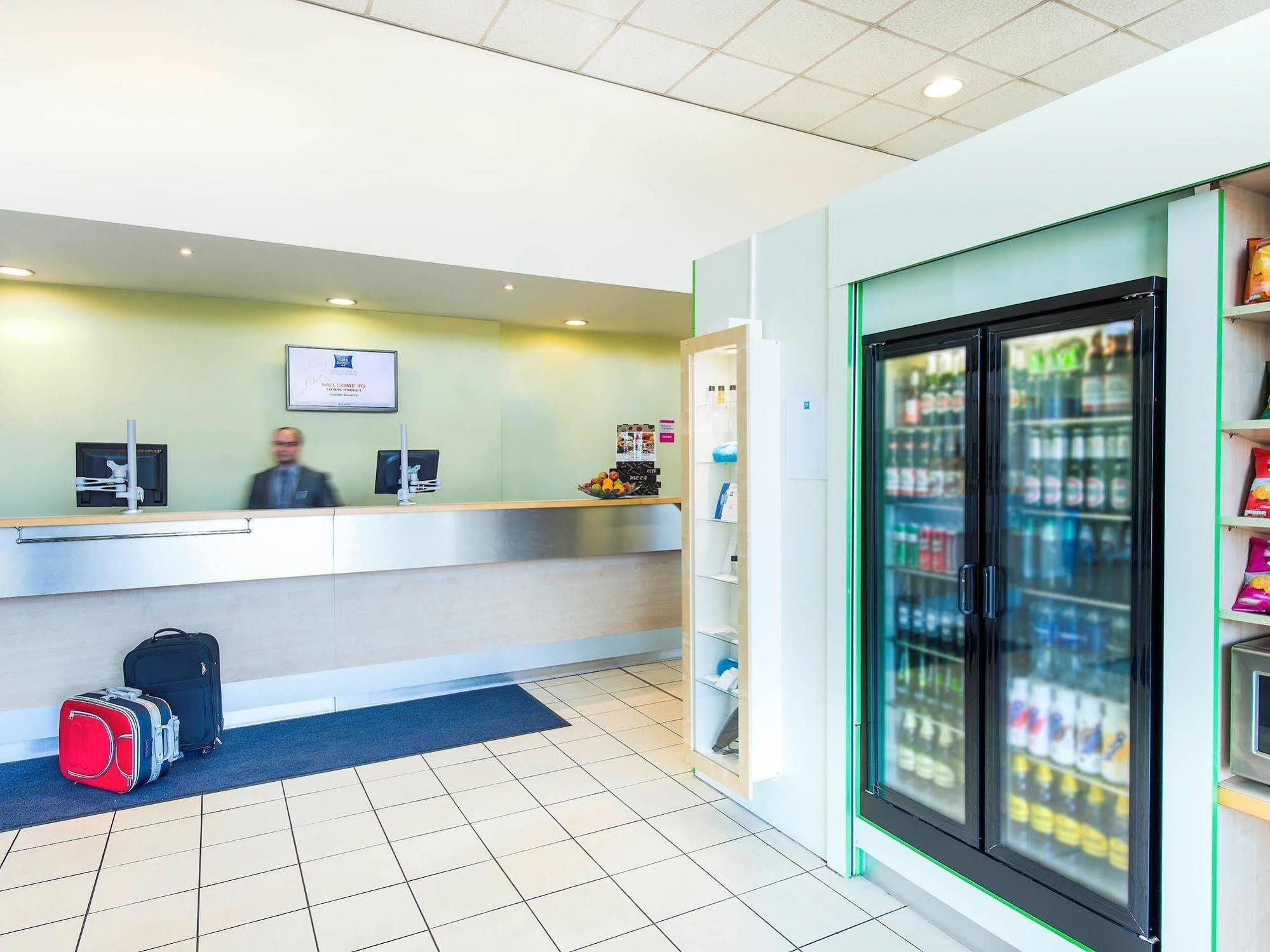 Ibis Budget Leeds Centre Crown Point Road Εξωτερικό φωτογραφία