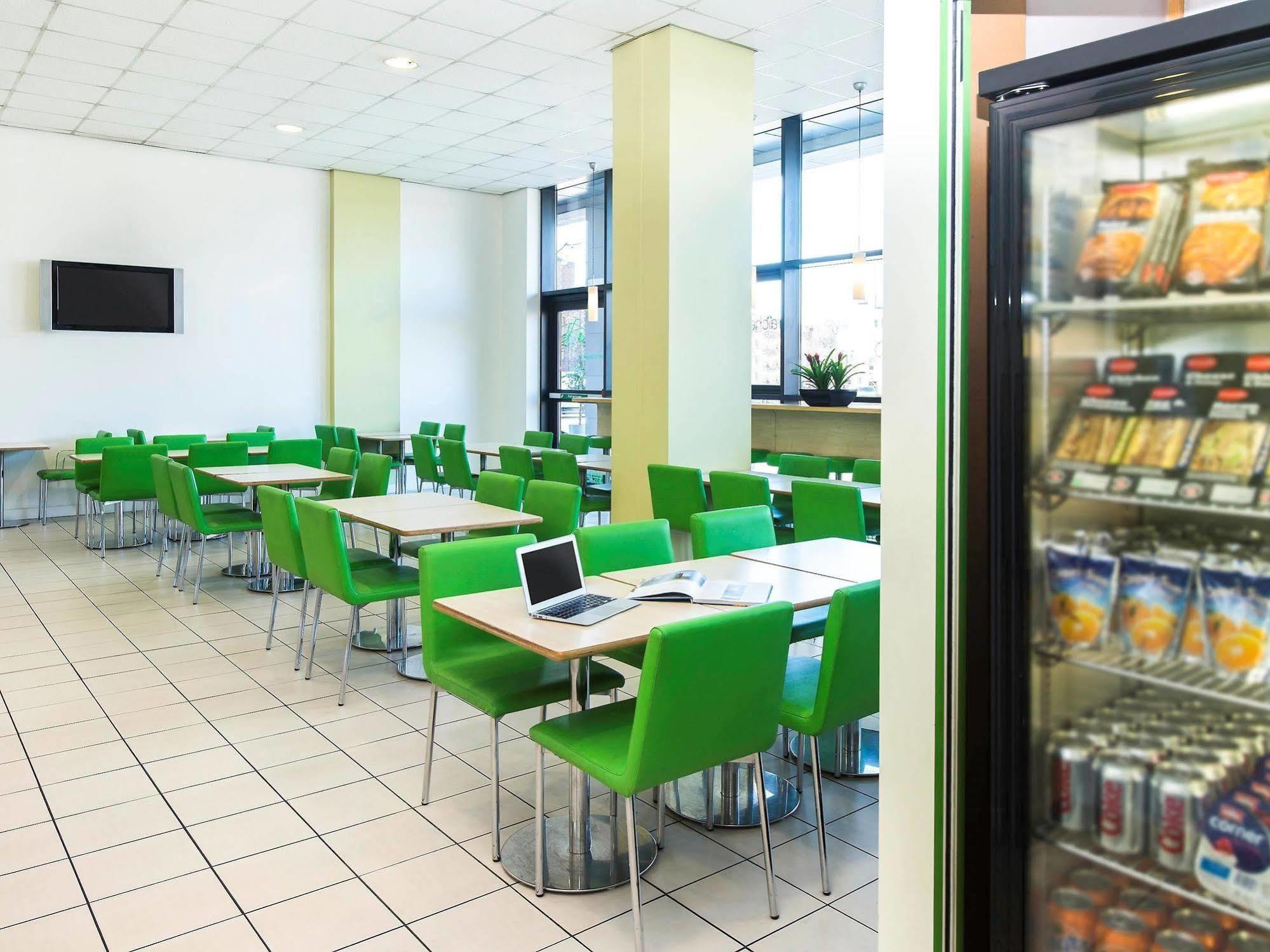 Ibis Budget Leeds Centre Crown Point Road Εξωτερικό φωτογραφία