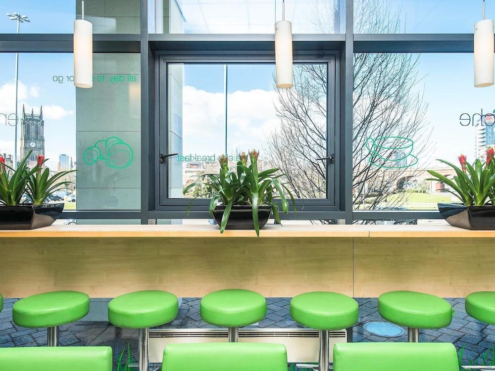 Ibis Budget Leeds Centre Crown Point Road Εξωτερικό φωτογραφία